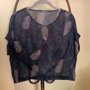 Sheer  Feathered Crop Top Size Medium